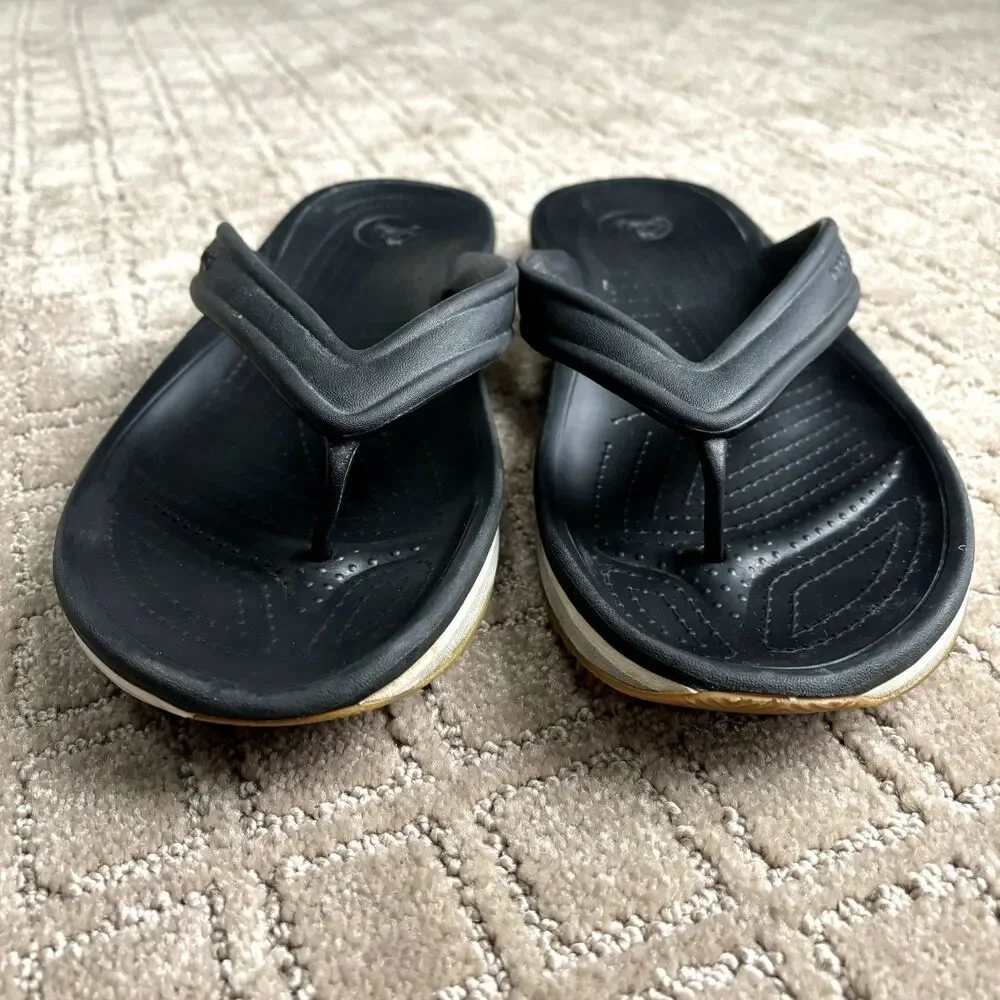 Crocs Crocband Flip Flops Sandals Mens 12 Black Thong Summer Vacation Casual